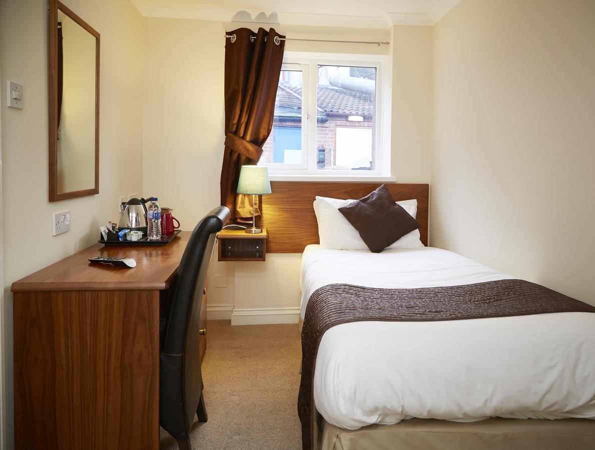 The Terrace Lodge Hotel Yeovil Eksteriør bilde