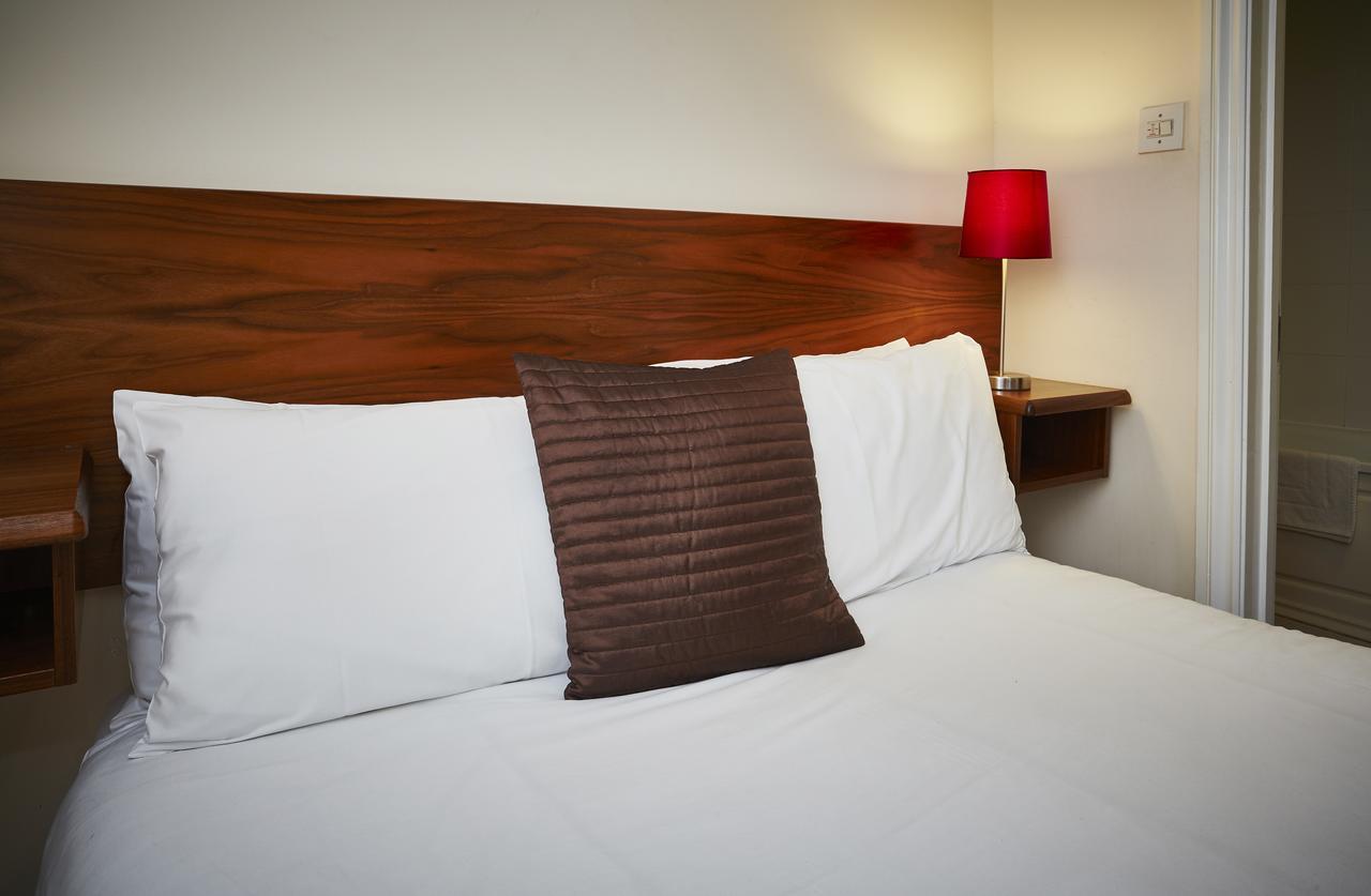 The Terrace Lodge Hotel Yeovil Eksteriør bilde
